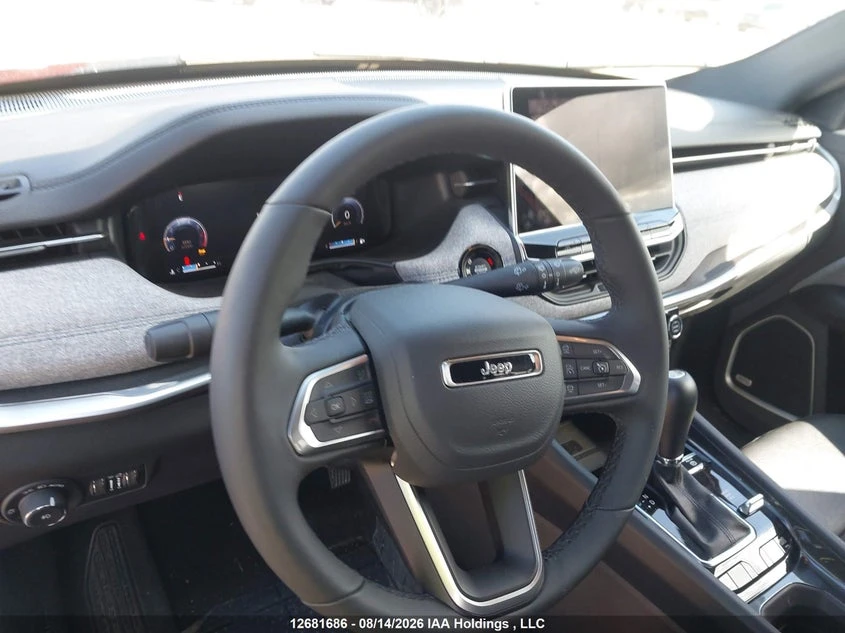 Jeep Compass LATITUDE Автокредит Цена до България, снимка 11 - Автомобили и джипове - 56196641