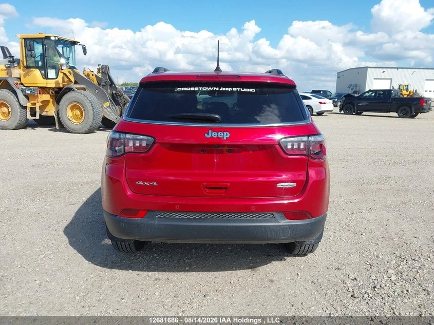 Jeep Compass LATITUDE Автокредит Цена до България, снимка 5 - Автомобили и джипове - 56196641