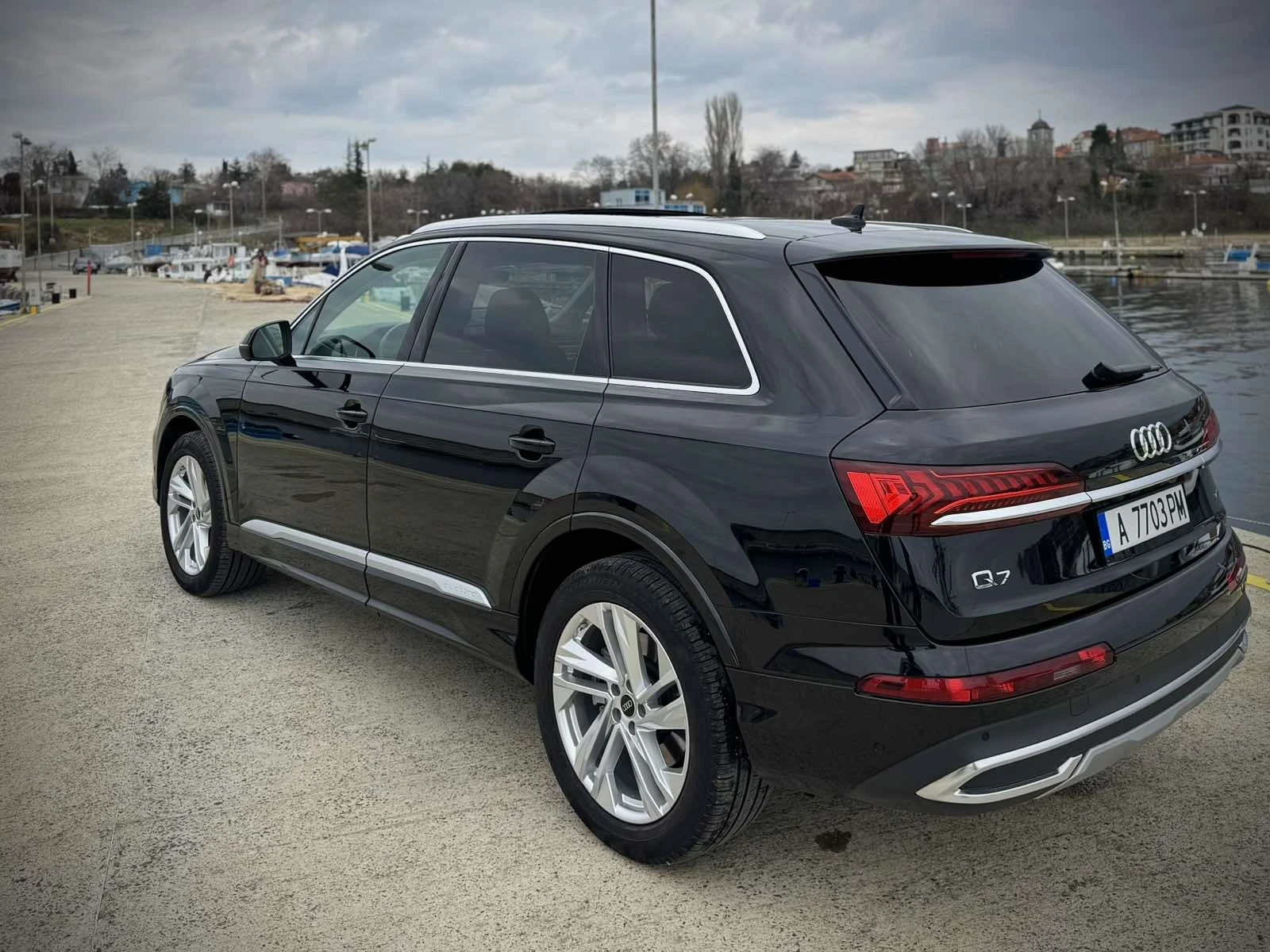 Audi Q7 TFSI Mild hibrid, снимка 10 - Автомобили и джипове - 56518407