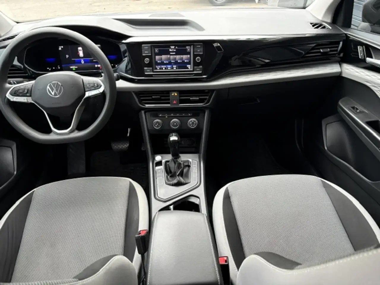 VW Taos Trendline, ONE OWNER, ACCIDENT FREE, ECONOMY!! | Mobile.bg � ����������� 5