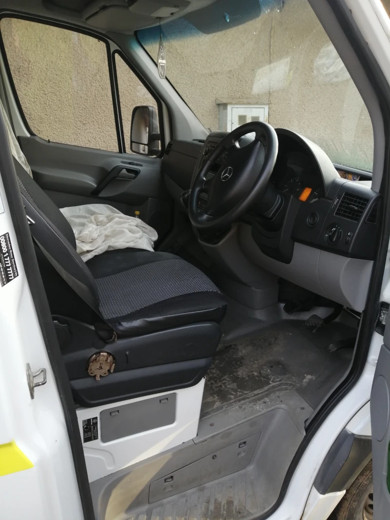 Mercedes-Benz Sprinter, снимка 7 - Бусове и автобуси - 48159879