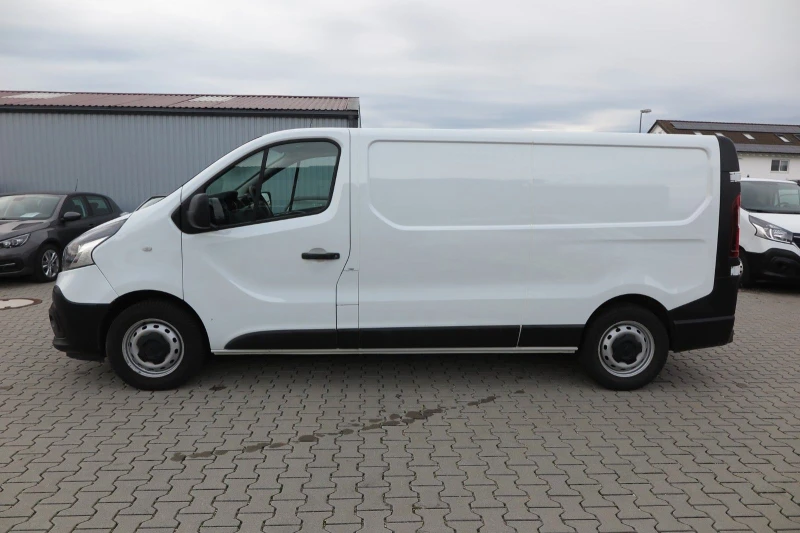 Renault Trafic, снимка 3 - Бусове и автобуси - 48393173