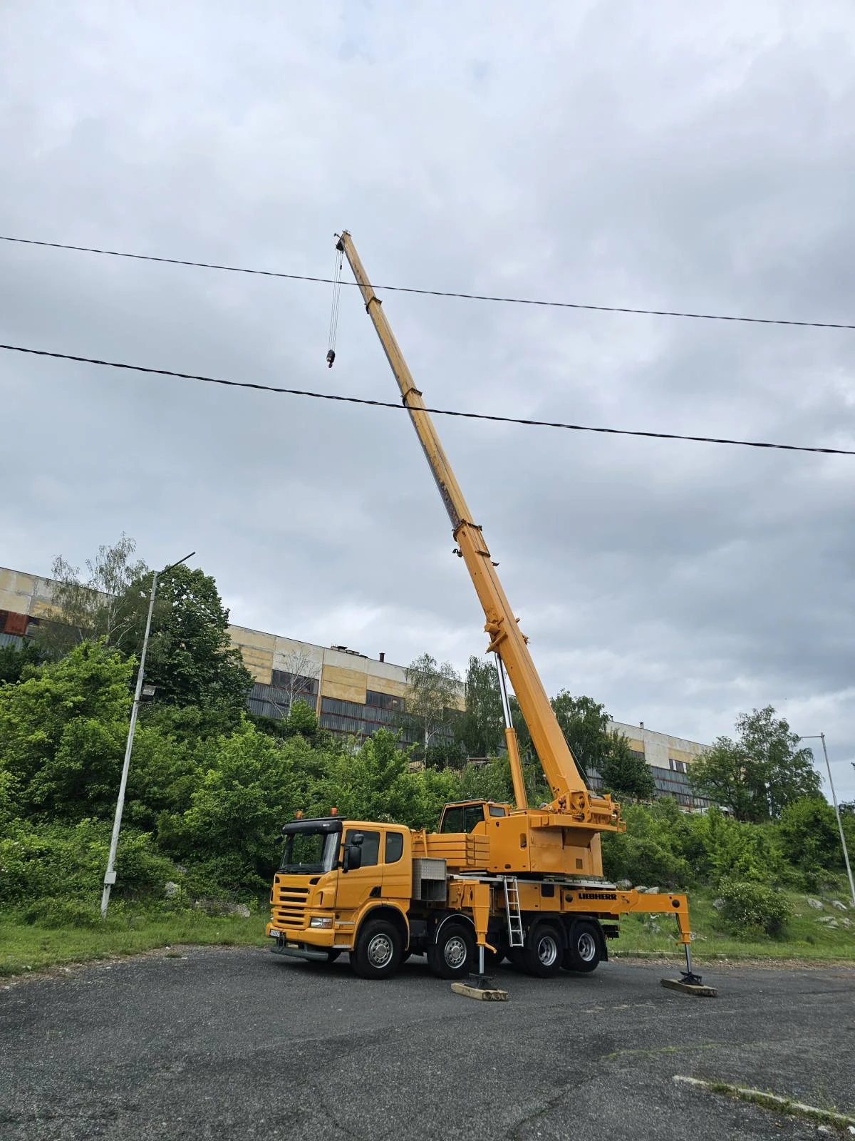 Други Друг LIEBHERR LTF 1045-4.1  8x4 - изображение 5