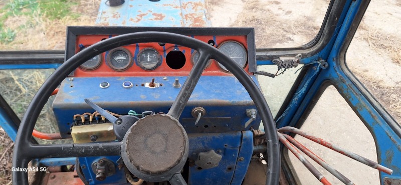 Трактор ЮМЗ Д 65Н, снимка 4 - Селскостопанска техника - 45455181