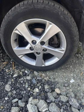 Toyota Auris 12 броя 1.6 Valvematic 132к.с НА ЧАСТИ, снимка 16