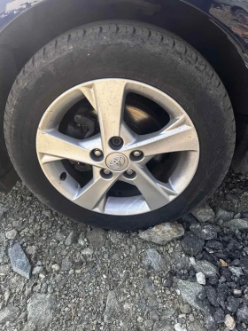 Toyota Auris 12 броя 1.6 Valvematic 132к.с НА ЧАСТИ, снимка 14