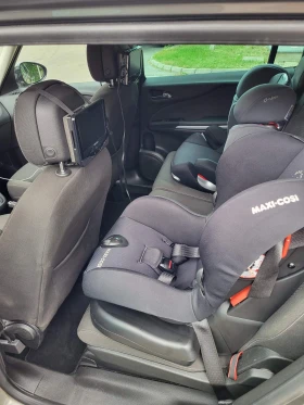 Opel Zafira, снимка 11