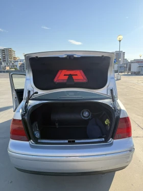 VW Bora 1.6 ГАЗ-БЕНЗИН, снимка 8