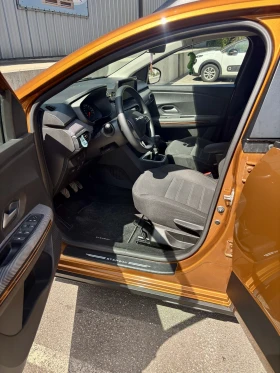 Dacia Sandero Stepway- Бензин/ Газ, 100к.с., снимка 9