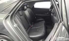 Hyundai Elantra 1.6 LPi Smart, снимка 17