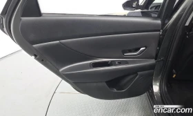 Hyundai Elantra 1.6 LPi Smart, снимка 15