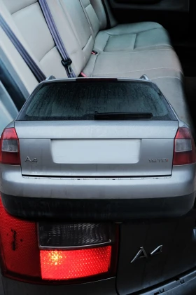 Audi A4 1.9 TDI, снимка 2