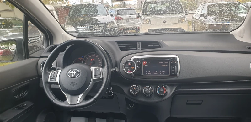 Toyota Yaris 1.3VV-i CERTIFICATO DI REVISIONE 149000KM , снимка 12 - Автомобили и джипове - 47484355