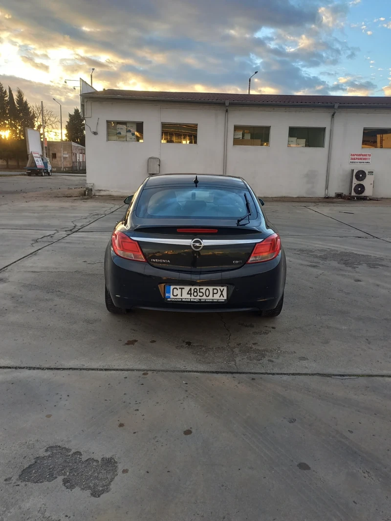 Opel Insignia, снимка 5 - Автомобили и джипове - 47840472