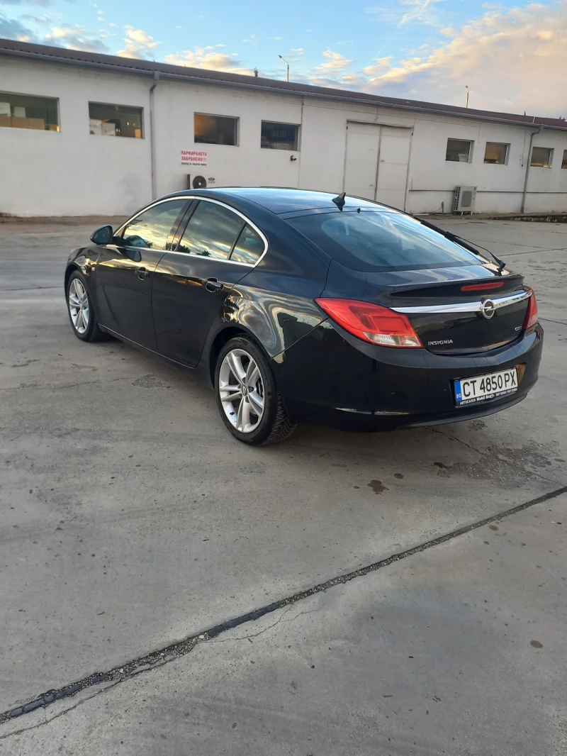 Opel Insignia, снимка 4 - Автомобили и джипове - 47840472