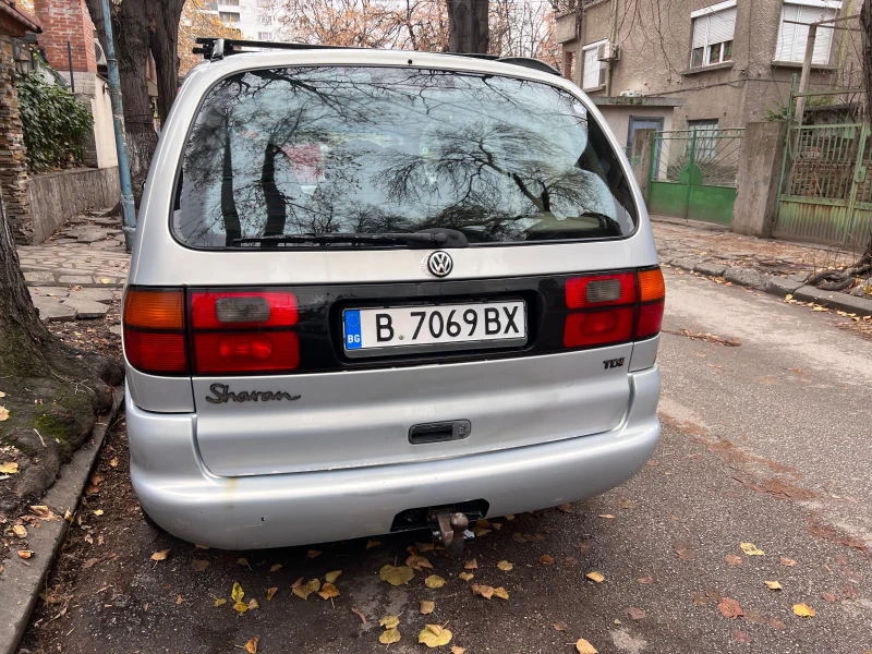 VW Sharan, снимка 4 - Автомобили и джипове - 48235492