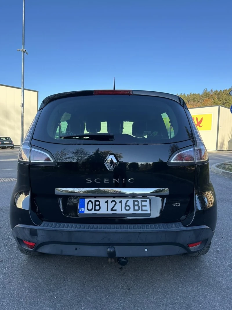 Renault Scenic Renault Scenic 1.6 dci Bosse изпълнение ТОП , снимка 4 - Автомобили и джипове - 48356315