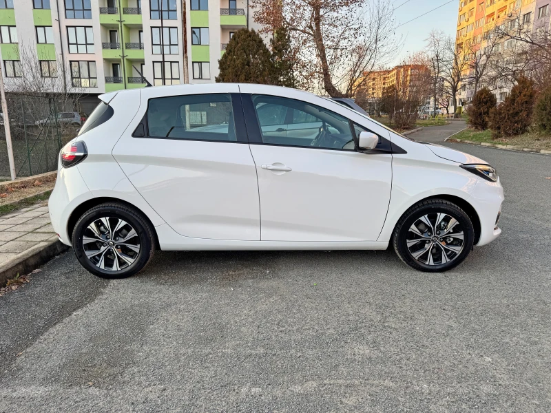 Renault Zoe 52kwh Гаранционно до XI.2030г., снимка 6 - Автомобили и джипове - 48452176