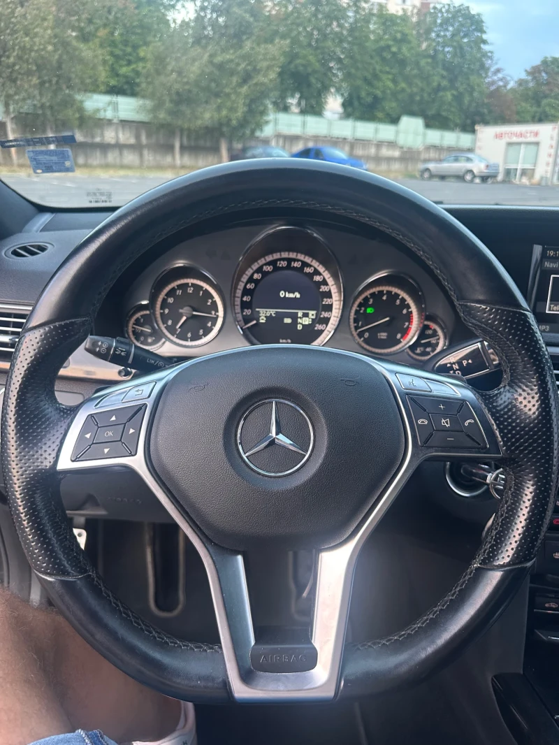 Mercedes-Benz E 350 3.5, снимка 9 - Автомобили и джипове - 48835878