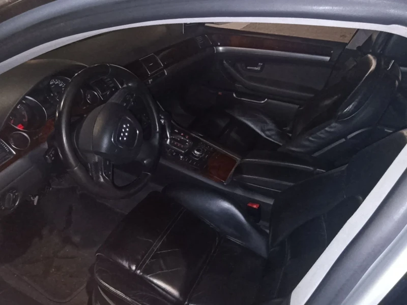 Audi A8 4.2 quattro , снимка 6 - Автомобили и джипове - 49471122