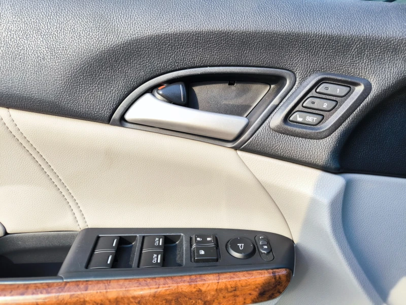 Honda Accord V6 3.5 271HP + 500лв Подарък за гуми, снимка 14 - Автомобили и джипове - 51875131