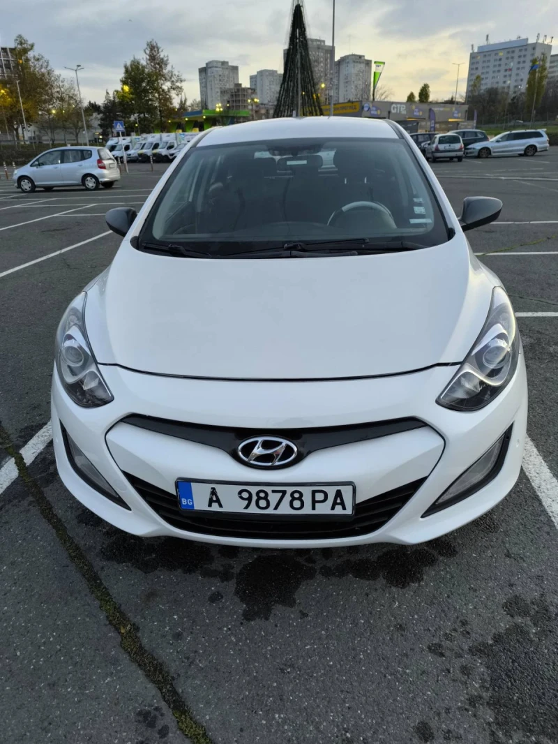 Hyundai I30 1.6, снимка 15 - Автомобили и джипове - 52447942