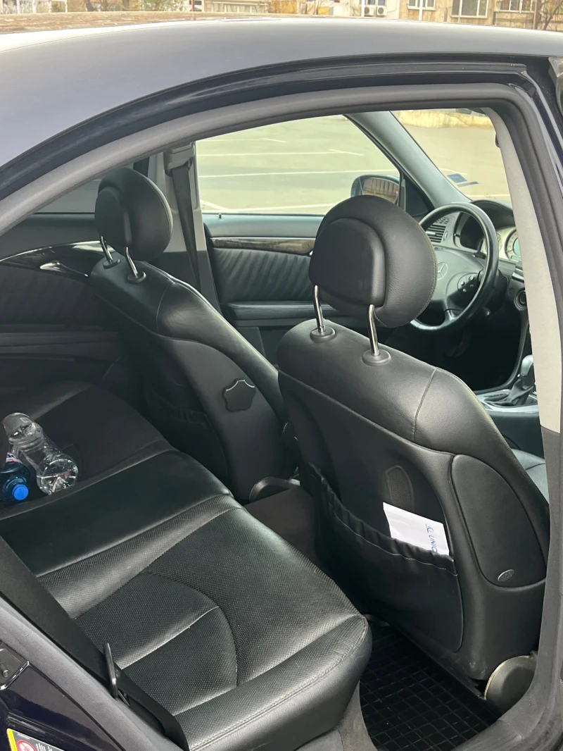 Mercedes-Benz E 320, снимка 13 - Автомобили и джипове - 53292900