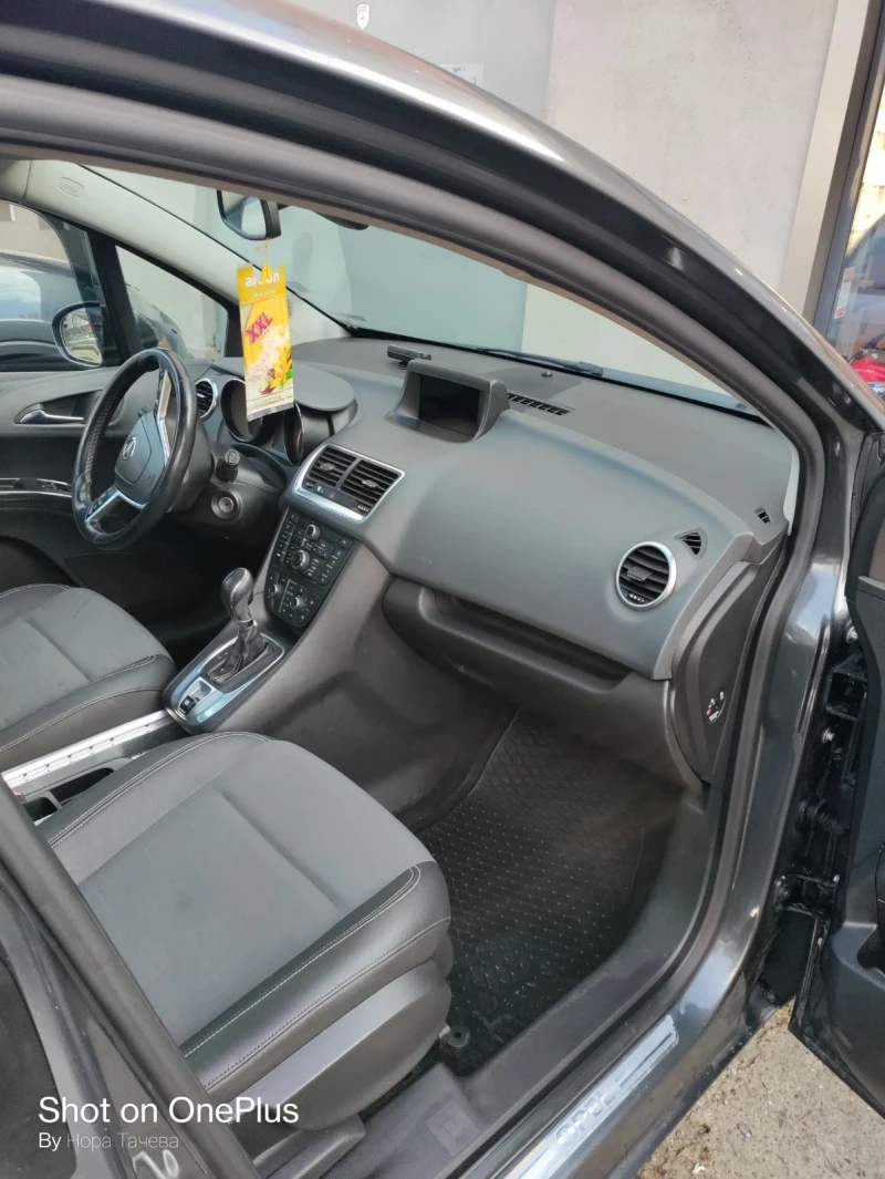 Opel Meriva, снимка 10 - Автомобили и джипове - 53454048