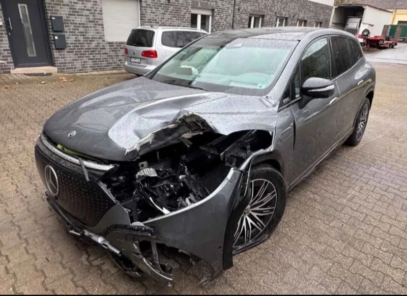 Mercedes-Benz EQS 450 + AMG - 20000 EUR - 63173843 1