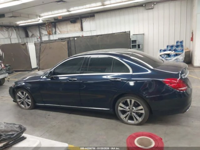 Mercedes-Benz C 300 КОЖА* KEYLESS* ПОДГРЕВ - изображение 6