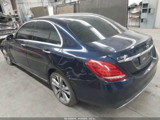 Mercedes-Benz C 300 КОЖА* KEYLESS* ПОДГРЕВ - изображение 3
