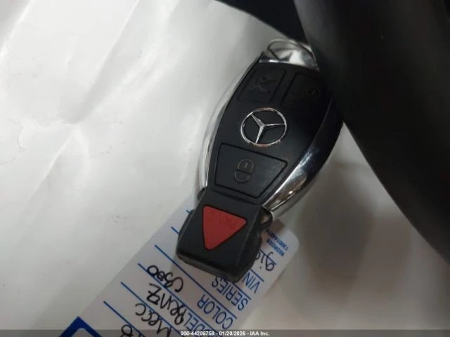 Mercedes-Benz C 300 КОЖА* KEYLESS* ПОДГРЕВ, снимка 13 - Автомобили и джипове - 53685821