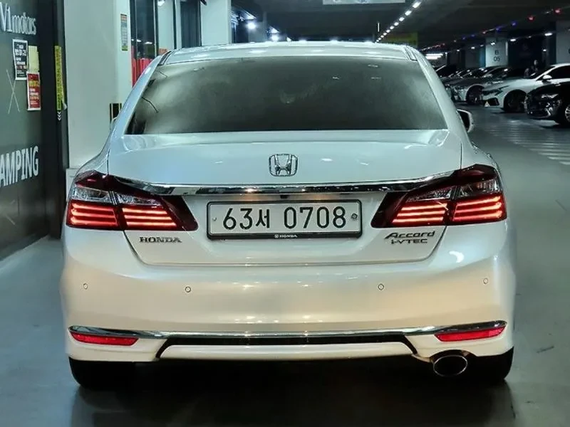 Honda Accord 2.4 - САМО 30% АВАНС, снимка 5 - Автомобили и джипове - 56220023