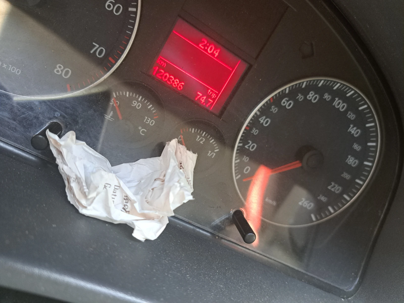 VW Caddy 2.0 ecofuel , снимка 17 - Автомобили и джипове - 53615009