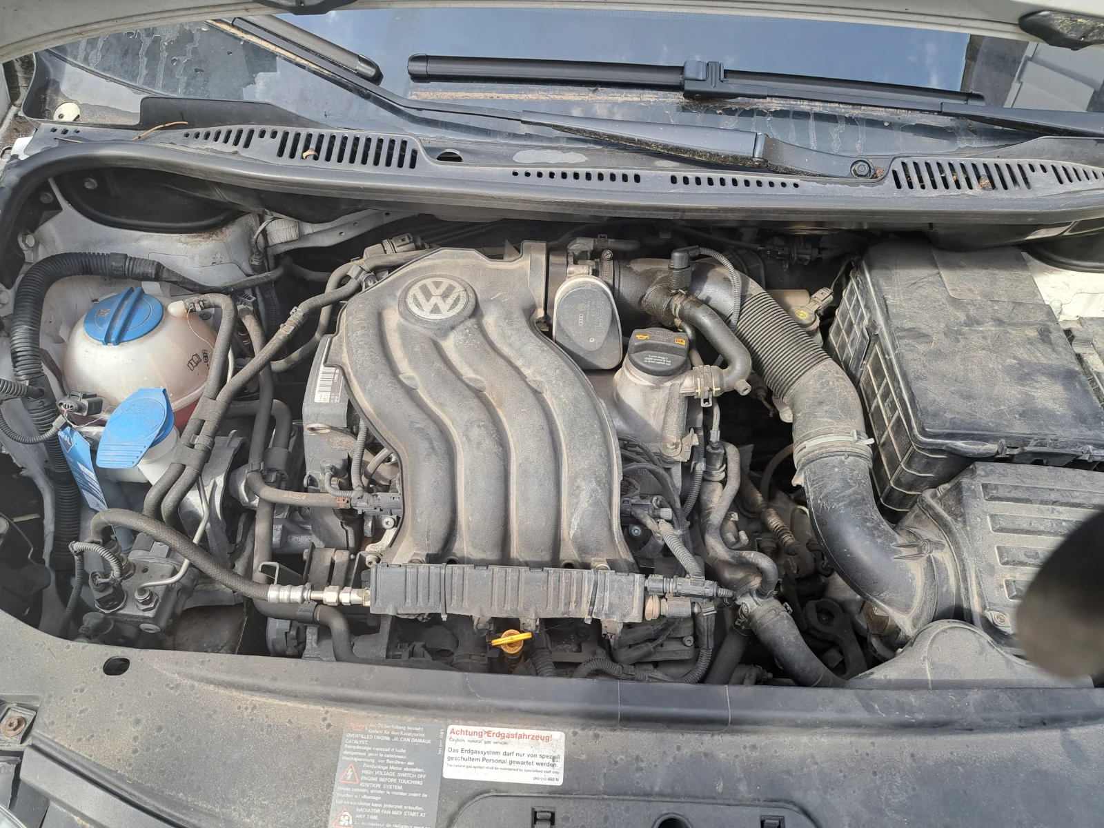 VW Caddy 2.0 ecofuel , снимка 13 - Автомобили и джипове - 53615009