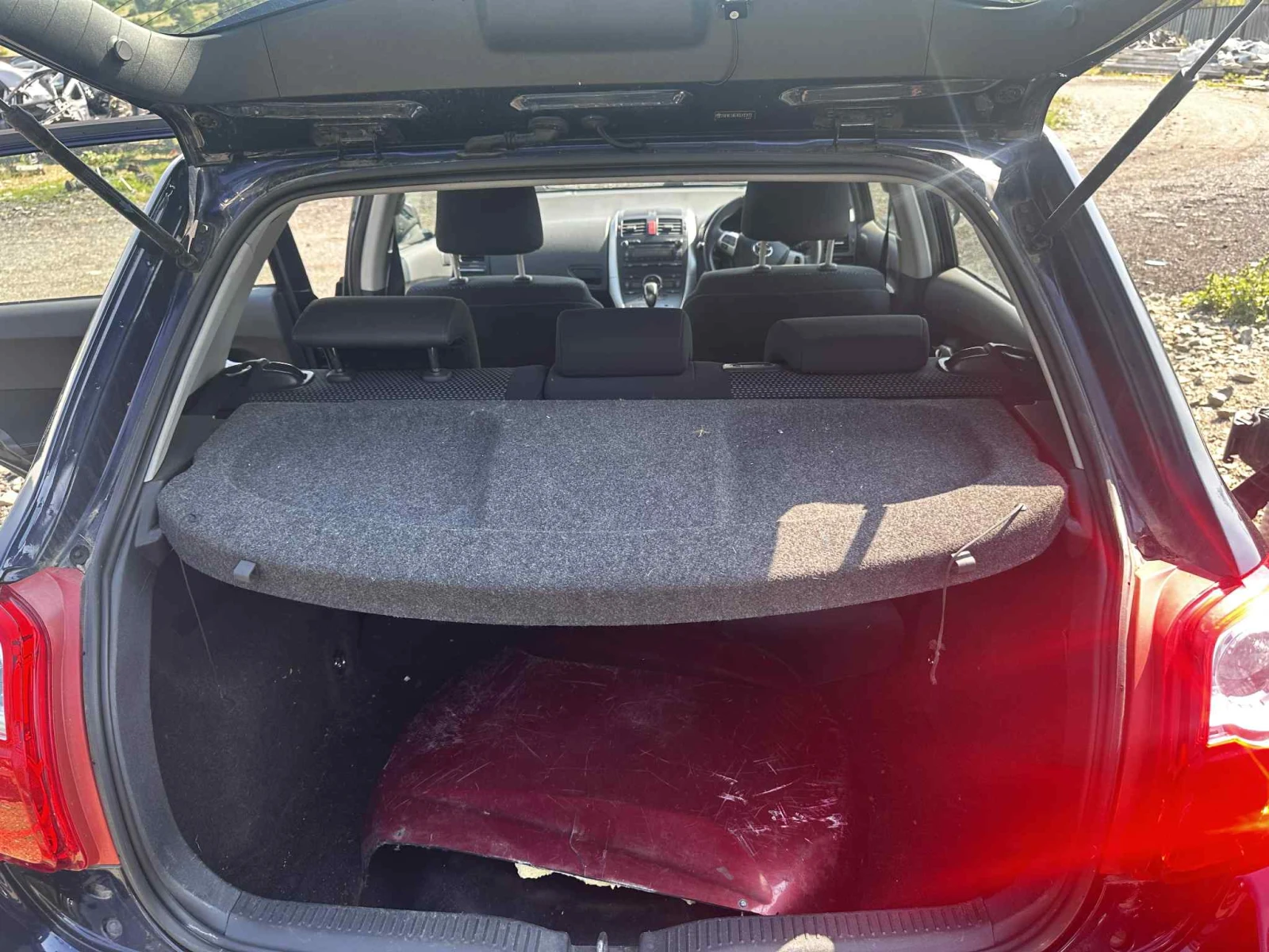 Toyota Auris 12  1.6 Valvematic 132.   | Mobile.bg   12