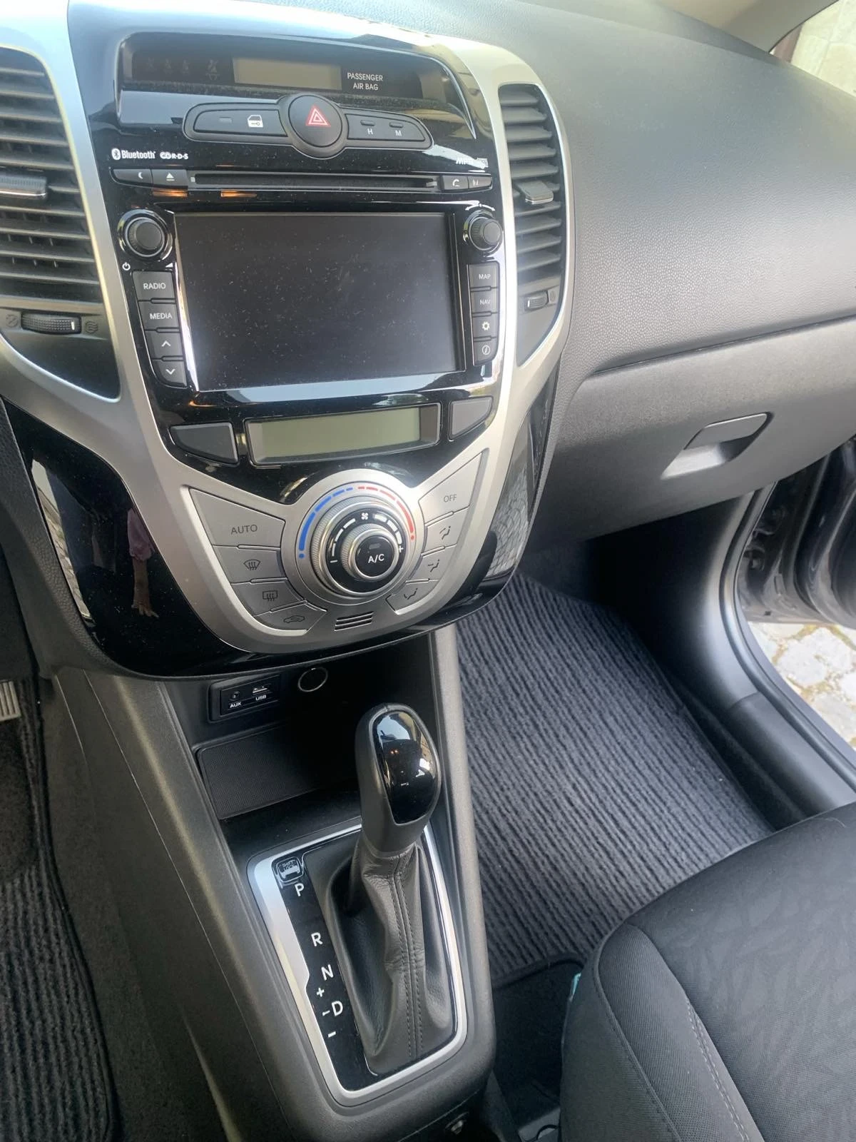 Hyundai Ix20 1, 6 Benzin 6 Speed Automat Navigacii Kamera  - изображение 6