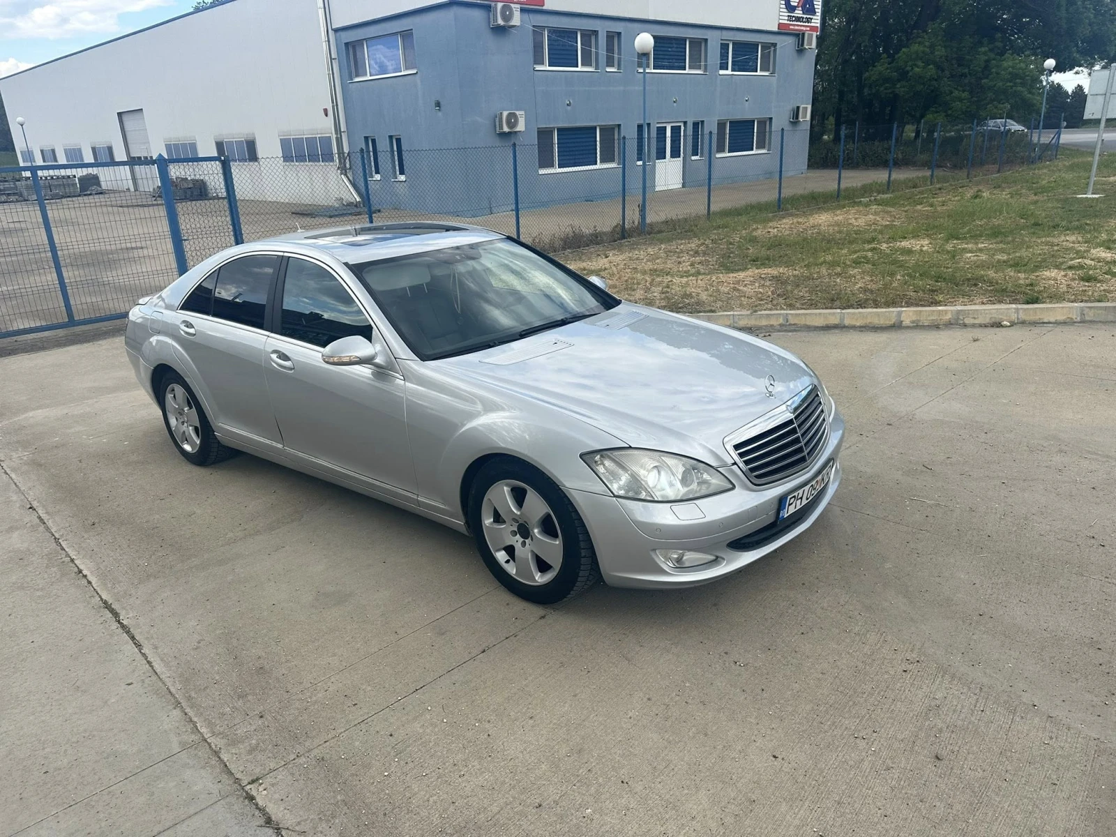 Mercedes-Benz S 320  - изображение 3