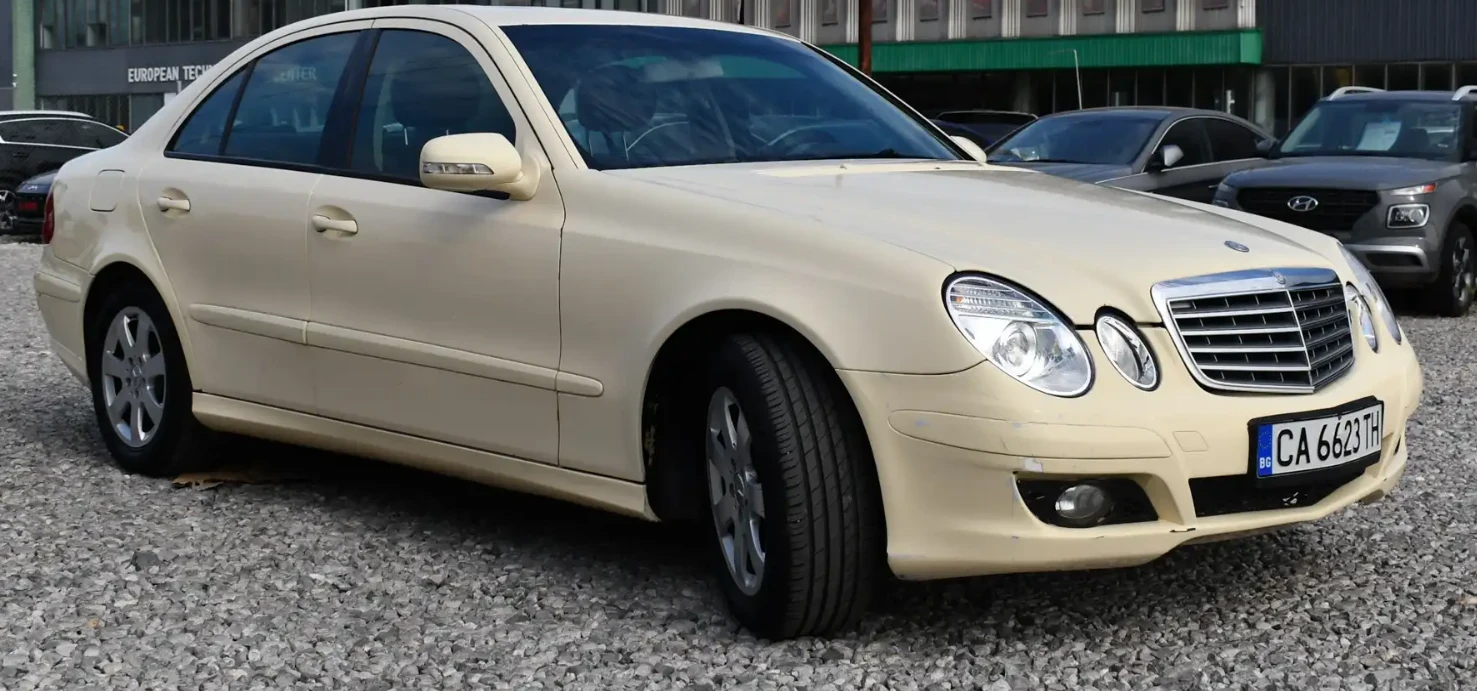 Mercedes-Benz E 200 Има фабричен метан - изображение 3