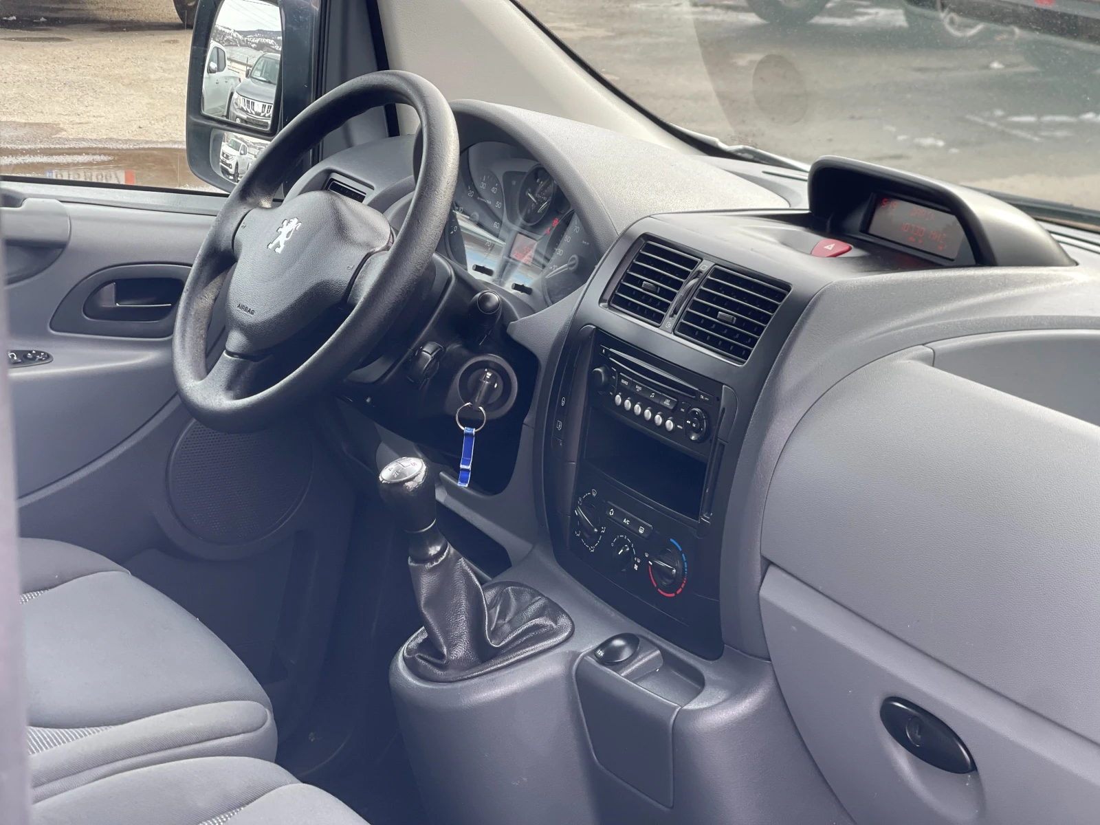 Peugeot Expert 1.6HDi - изображение 9