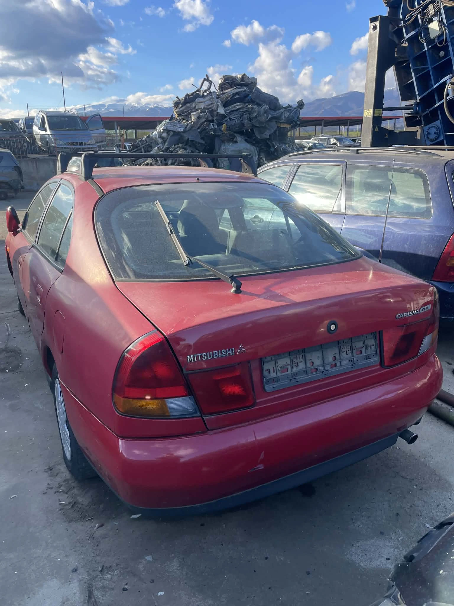 Mitsubishi Carisma  - изображение 2