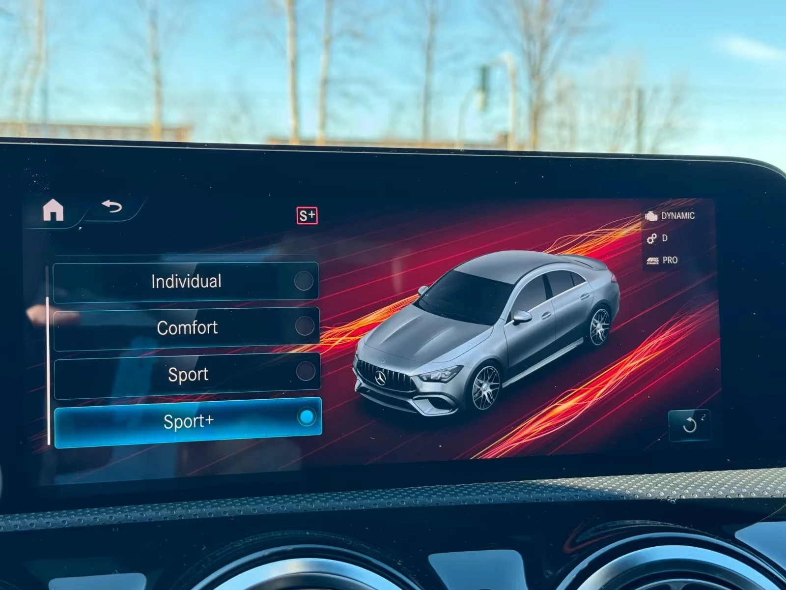 Mercedes-Benz CLA 45 AMG 4MATIC/387HP/BURM/CAM/CPLAY/NAVI/LED/951g, снимка 12 - Автомобили и джипове - 53901695