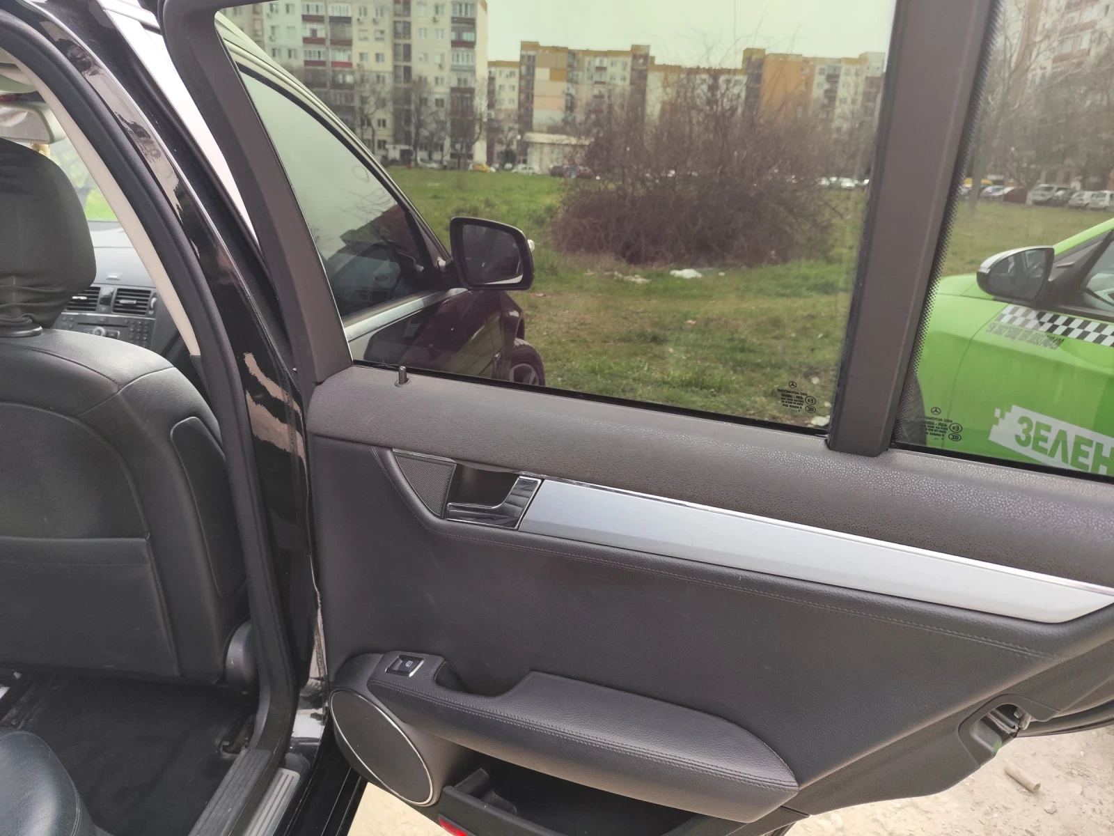 Mercedes-Benz C 320 СDI, снимка 7 - Автомобили и джипове - 53904465