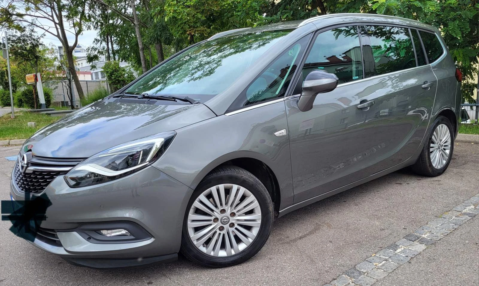 Opel Zafira, снимка 4 - Автомобили и джипове - 54729521
