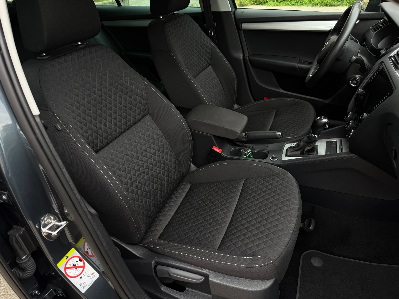 Skoda Octavia 1.8 TSi / 4x4 / DSG, снимка 10 - Автомобили и джипове - 54742665