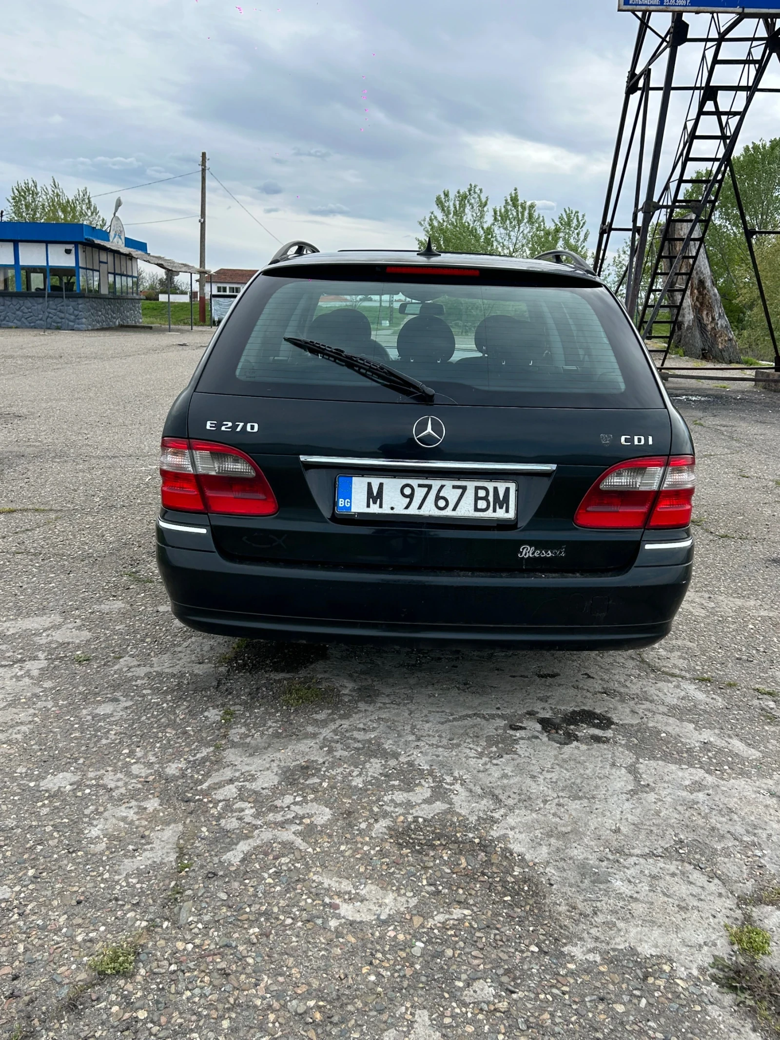Mercedes-Benz E 270, снимка 4 - Автомобили и джипове - 54874196