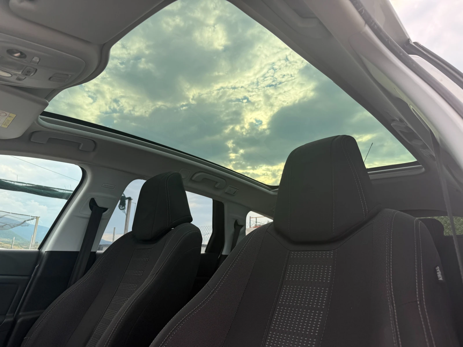 Peugeot 308 GT Line TOP , снимка 8 - Автомобили и джипове - 54947354