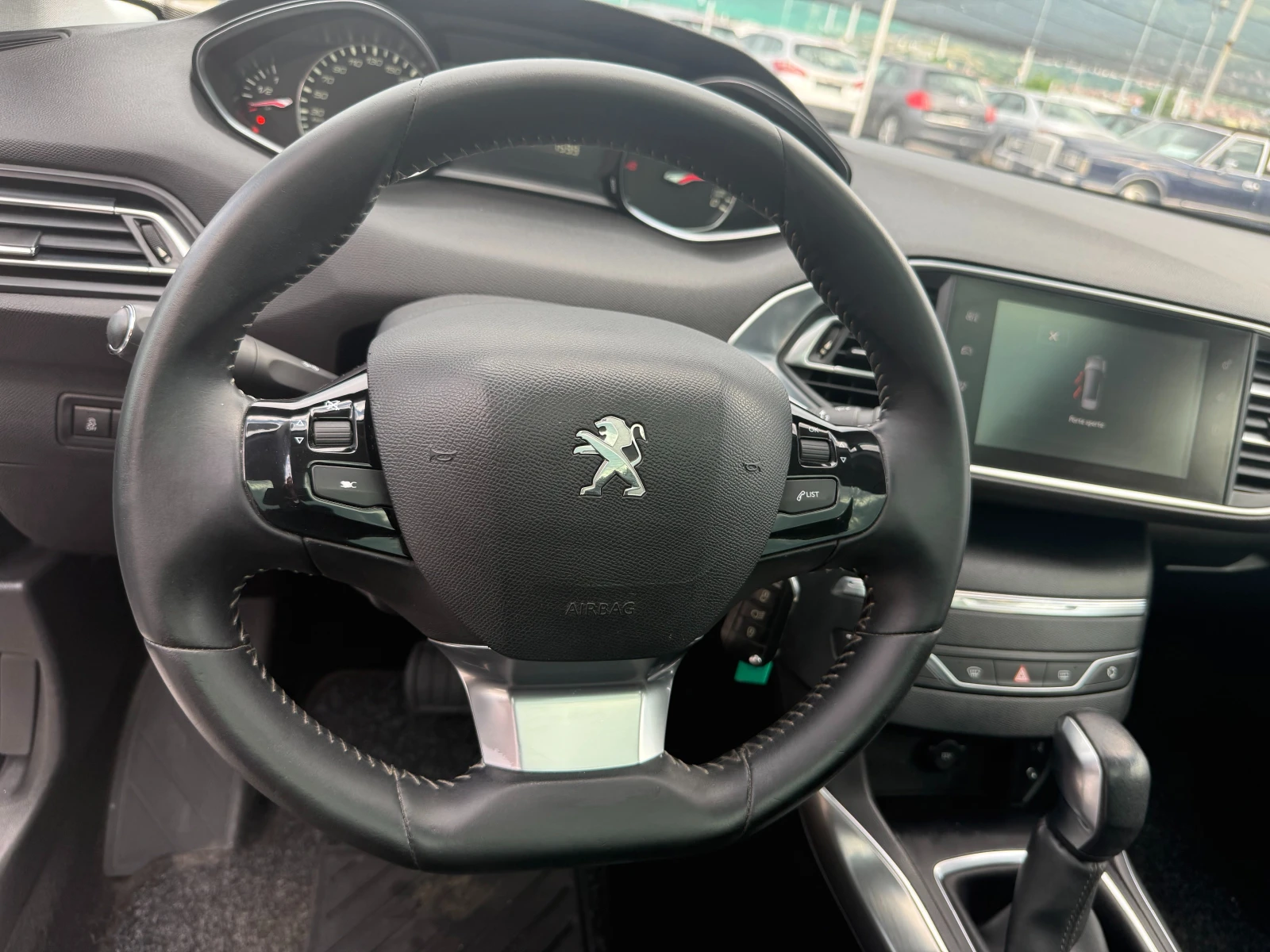 Peugeot 308 GT Line TOP , снимка 13 - Автомобили и джипове - 54947354