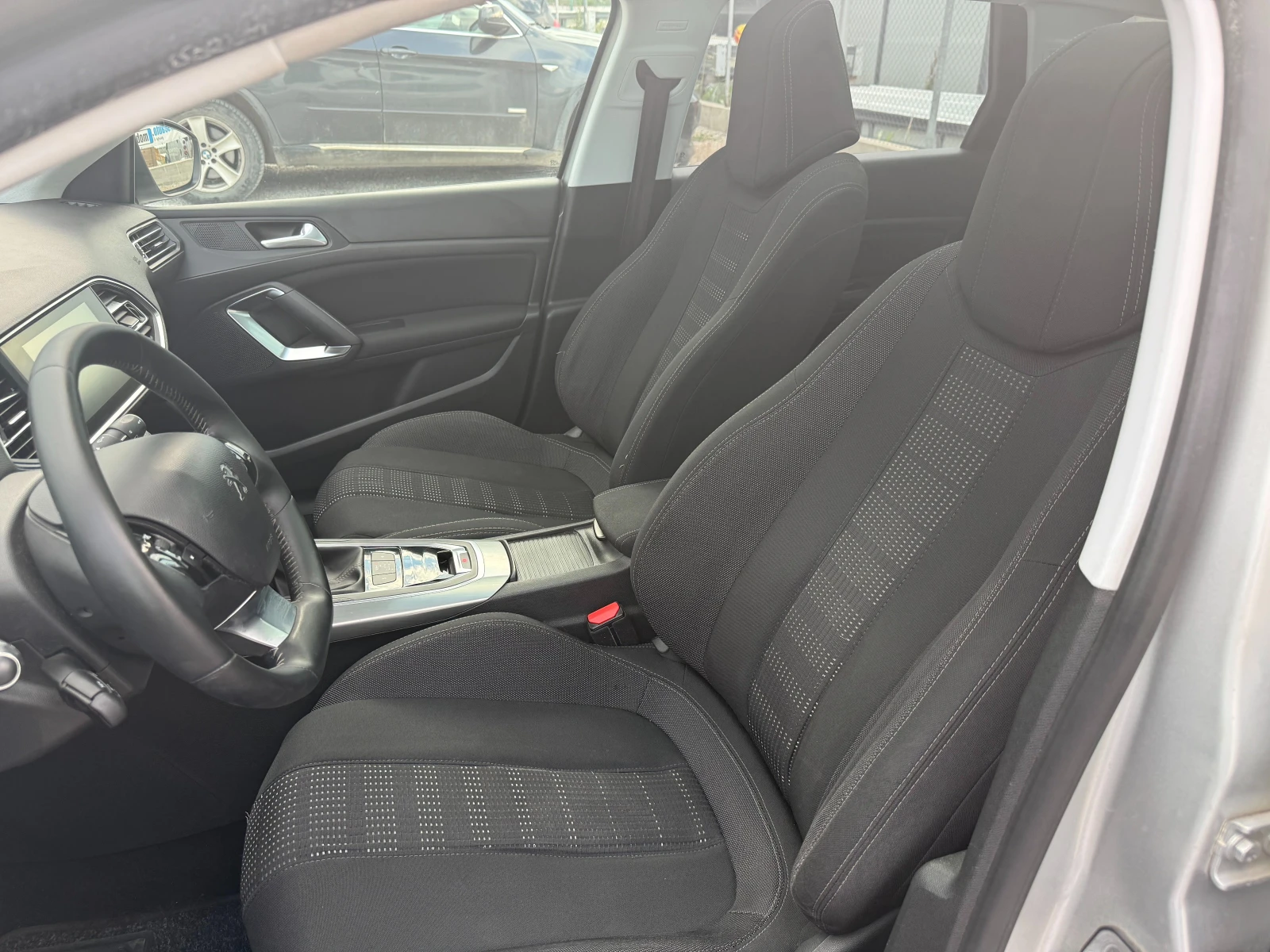 Peugeot 308 GT Line TOP , снимка 7 - Автомобили и джипове - 54947354