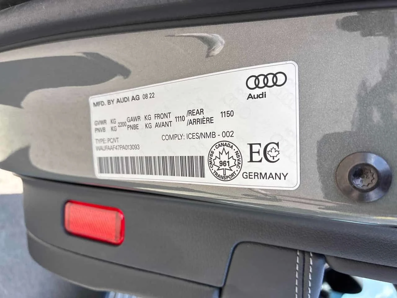 Audi A4 Technik | CARFAX | БЕЗ ПЪРВОНАЧАЛНА ВНОСКА, снимка 10 - Автомобили и джипове - 55053860